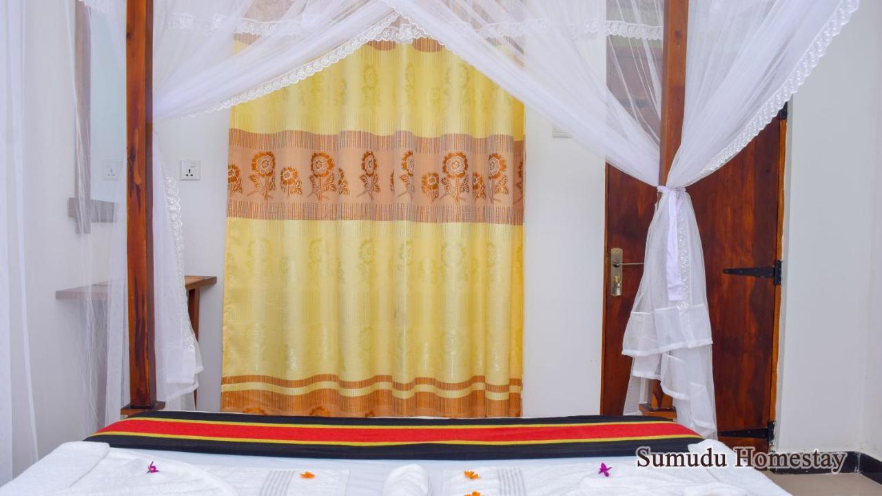 Sumudu Homestay Sigirija Zewnętrze zdjęcie